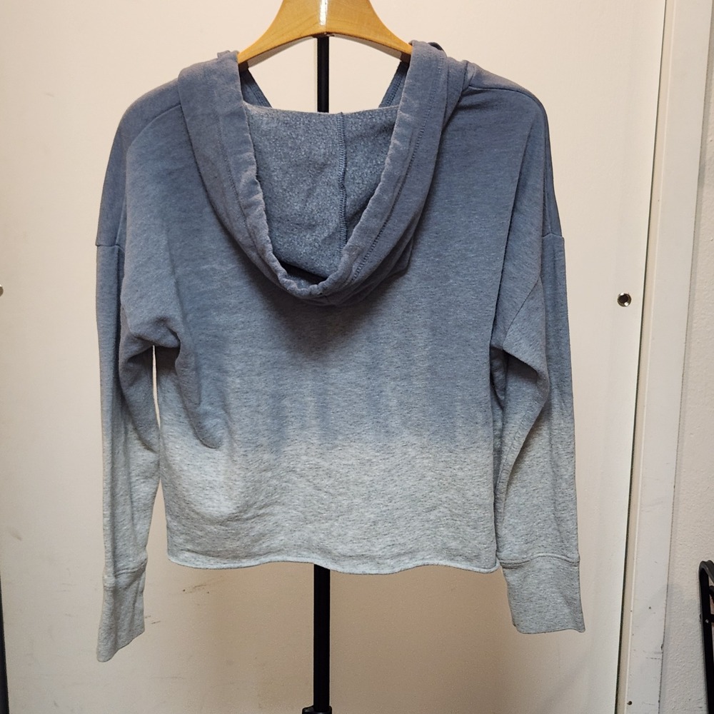 Colsie Womens Blue Grey Ombre V-Neck Pullover Hoodie Sweatshirt SizeS - Picture 4 of 4